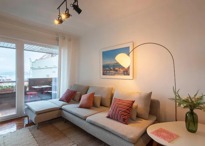 Elegantes Colores En El Puerto By