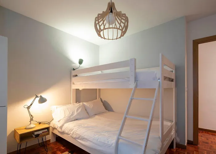 Elegantes Colores En El Puerto By Apartament Vigo